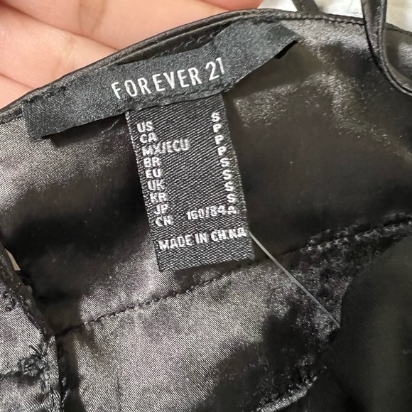 Forever21 Satin Bralette bra top Size Small - Picture 6 of 7